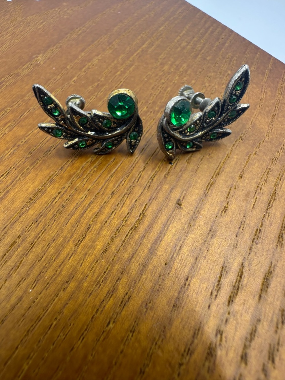 Green Rhinestone Leaf Screwback Earrings - Midcentury, Brand Unknown